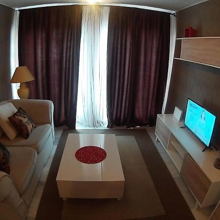 شقة إِستيبونا  في Duplex Costa Del Sol - Piscina&Gym المظهر الخارجي الصورة